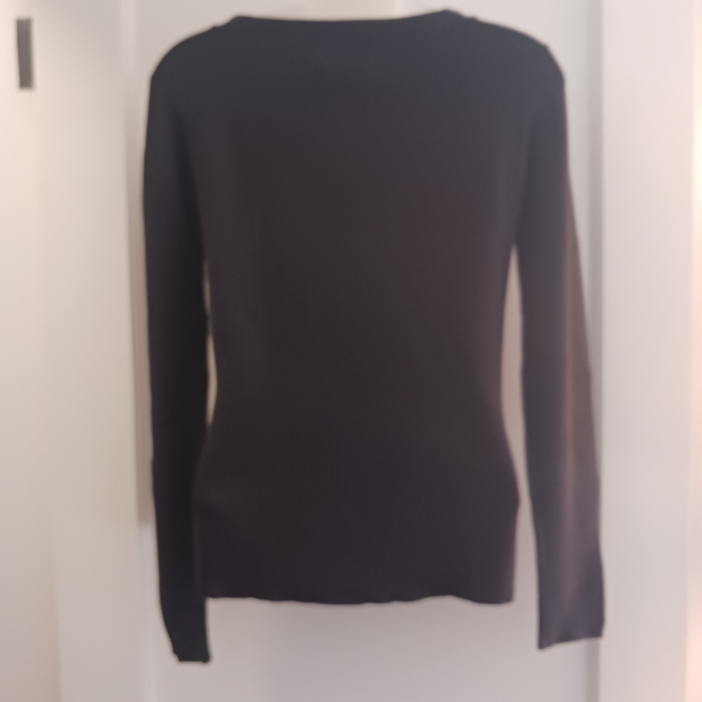 Sweater - Picture 2 of 4